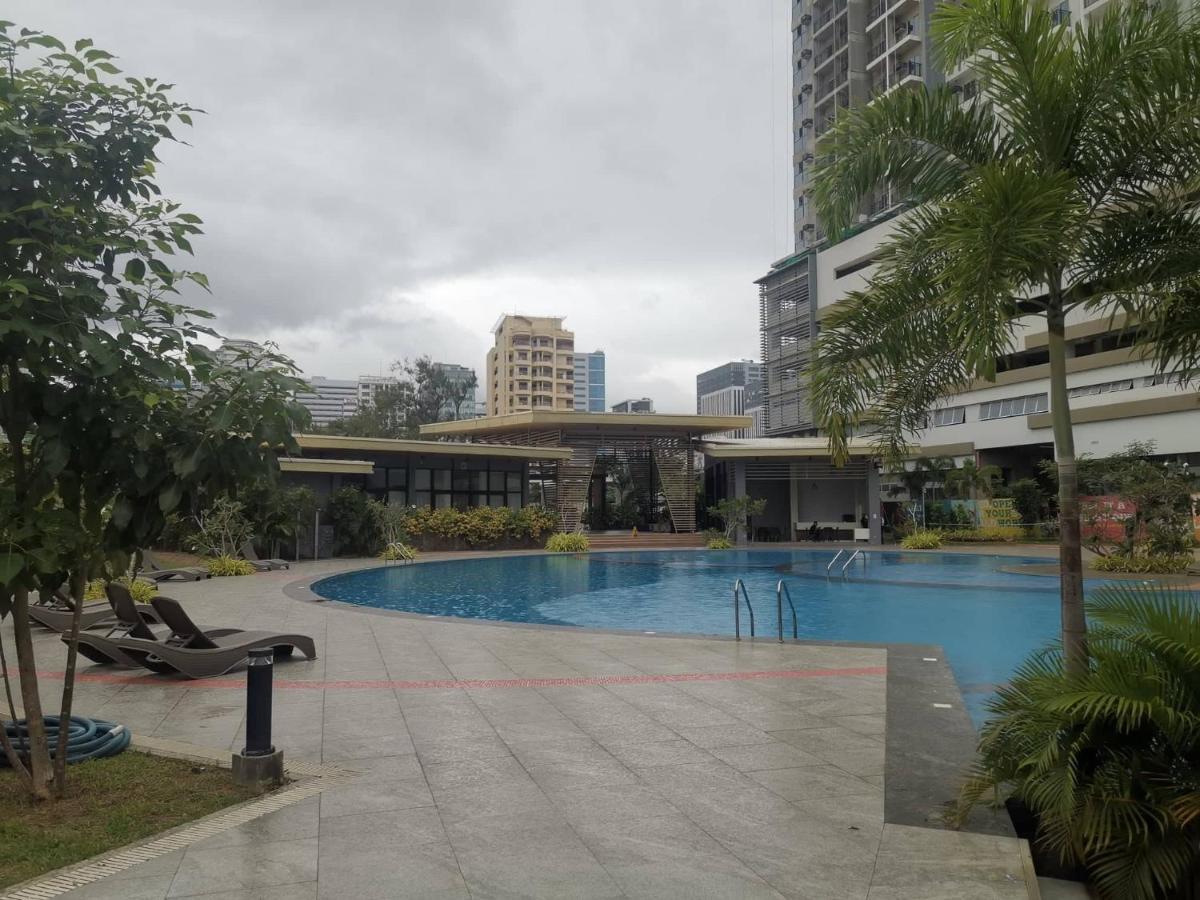 Grand Residences Studio Unit - Walking Distance To It Park Cebu Екстер'єр фото